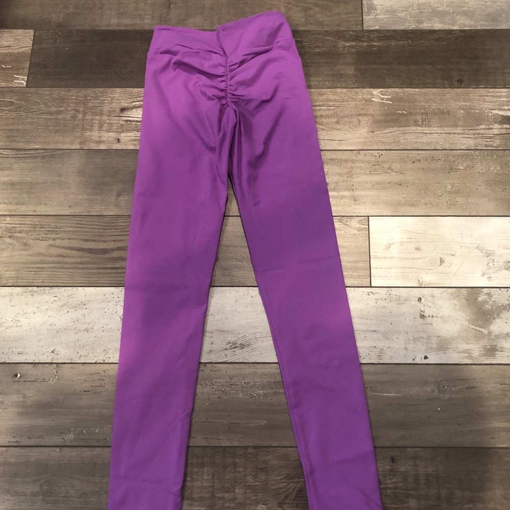 Celestial Bodiez bootyscrunch leggings